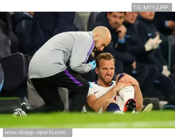 凯恩与宽萨室内训练状态不明出战威尔士之战存疑